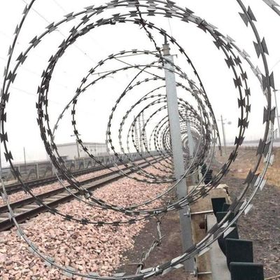 Warm gedompeld gegalvaniseerd prikkeldraad touw zwaar werk draadmaas hek anti-klim veiligheidsboerderij