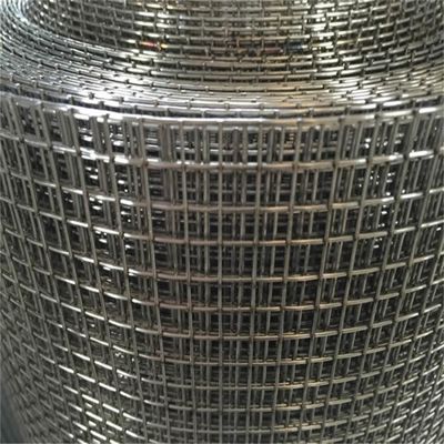 Hoogwaardig gegalvaniseerd gelast draadnet met vierkante gaten voor hekken voor industrieel en landbouwgebruik